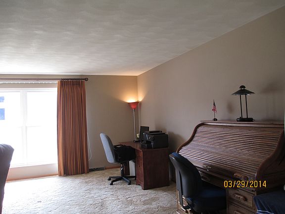 3rd image of 912 Southwest Blvd