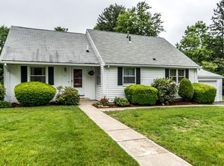44 McLean St, Wellesley, MA 02481