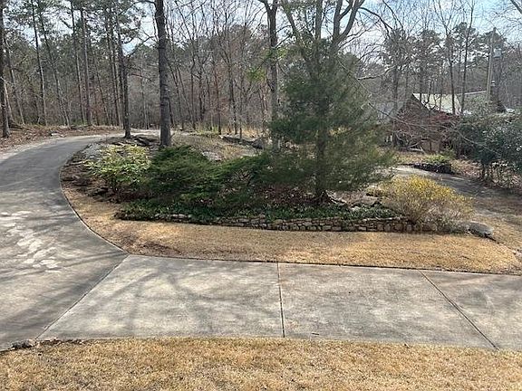 2nd image of 138 Winding River Rd