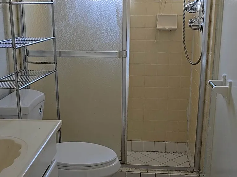 2443 Angela St #D — Photo 10