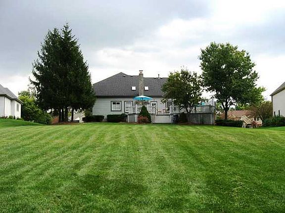5th image of 9676 Wagonwood Dr