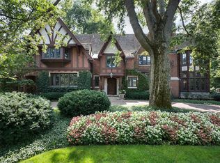 86 Indian Hill Rd, Winnetka, IL 60093