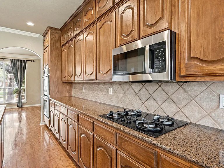 3316 Lexington Ave — Photo 28
