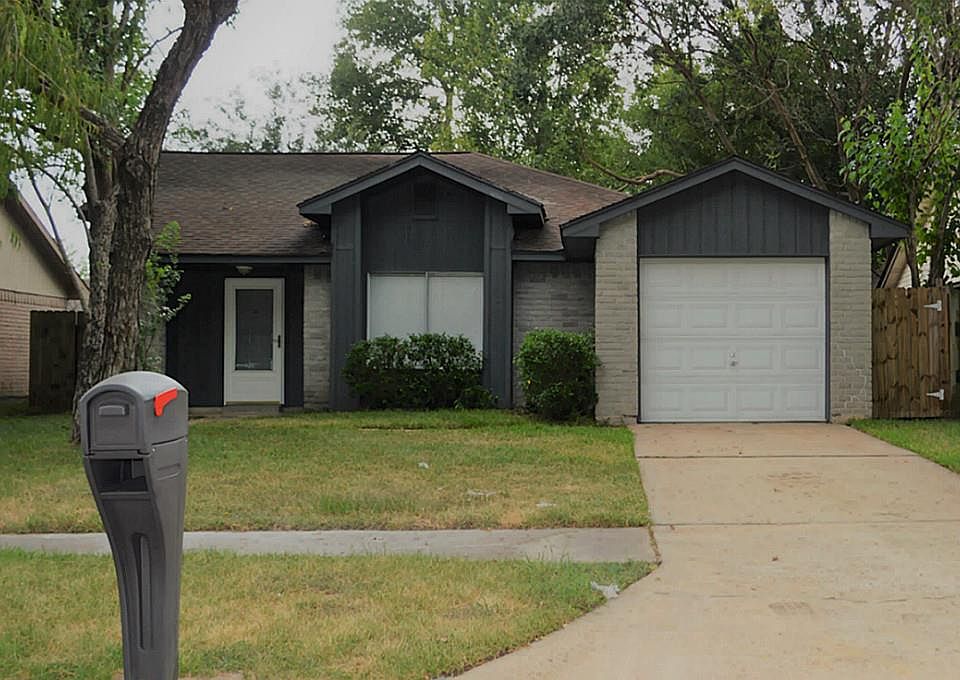 1st image of 23918 Griffin House Ln