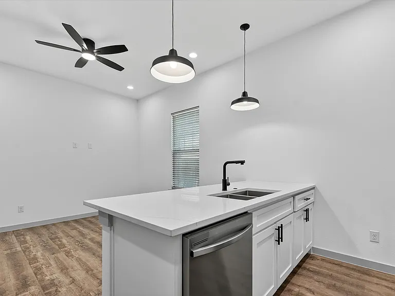 2107 Church St #A — Photo 4