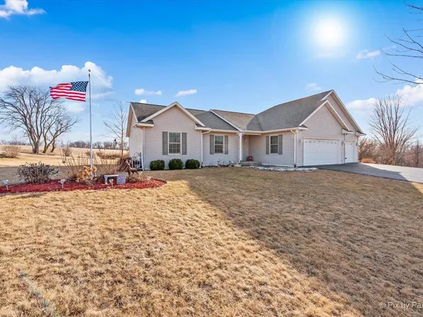 19-14 Timber Ridge Rd, Lanark, IL 61046