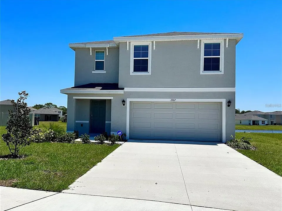 2907 Rock Sound St