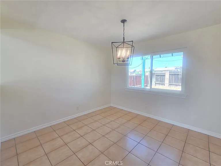 7492 Eugenia Dr — Photo 5