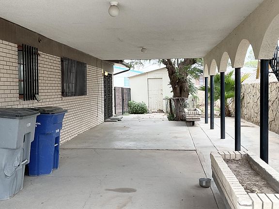 4th image of 210 Chestnut Ct