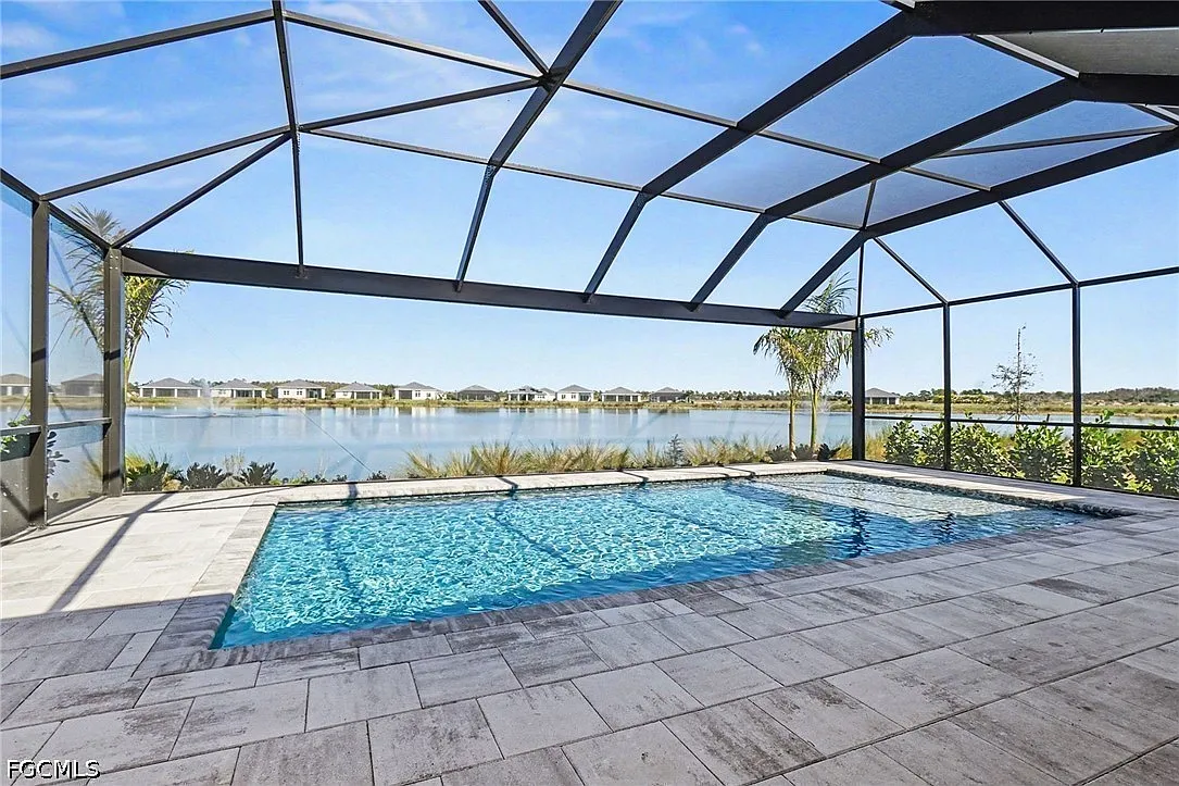 2 bed, 2.0 bath, 1985 sqft, $10,000 — Photo 1