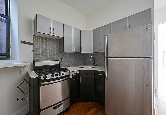 3rd image of 679 Quincy St #1G