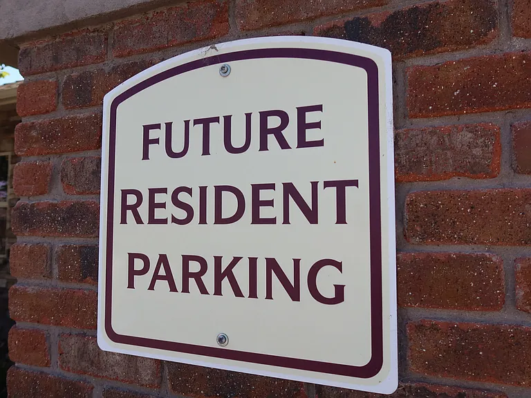 Hawthorne Gardens Apartments — Photo 21