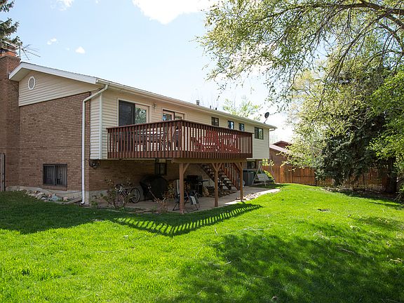 3rd image of 2687 E Promenade Dr