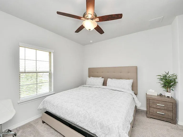 8922 Golden Mist Dr — Photo 24
