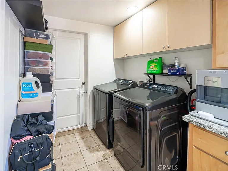 4844 Bluebell Ave — Photo 6