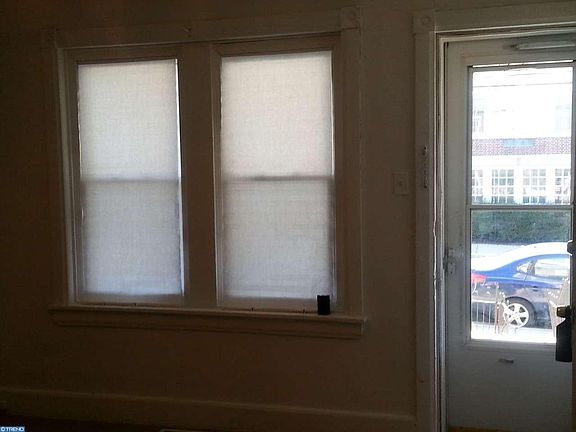 5th image of 315 Woodlawn Ave