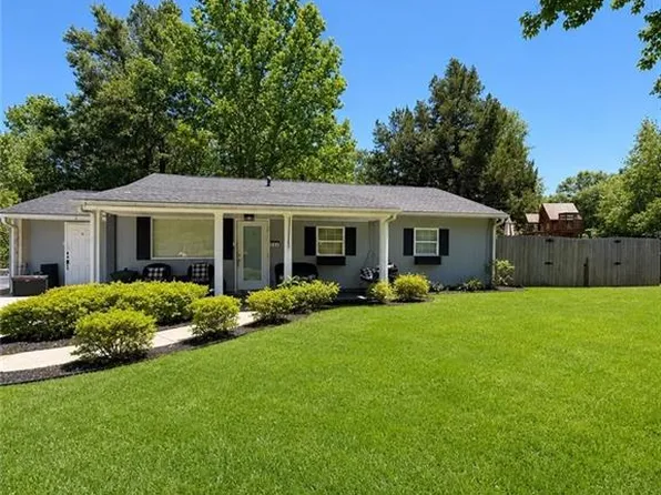 301 Evergreen Hl, Mobile, AL 36609