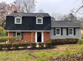 1401 Fox Run Dr, Charlotte, NC 28212