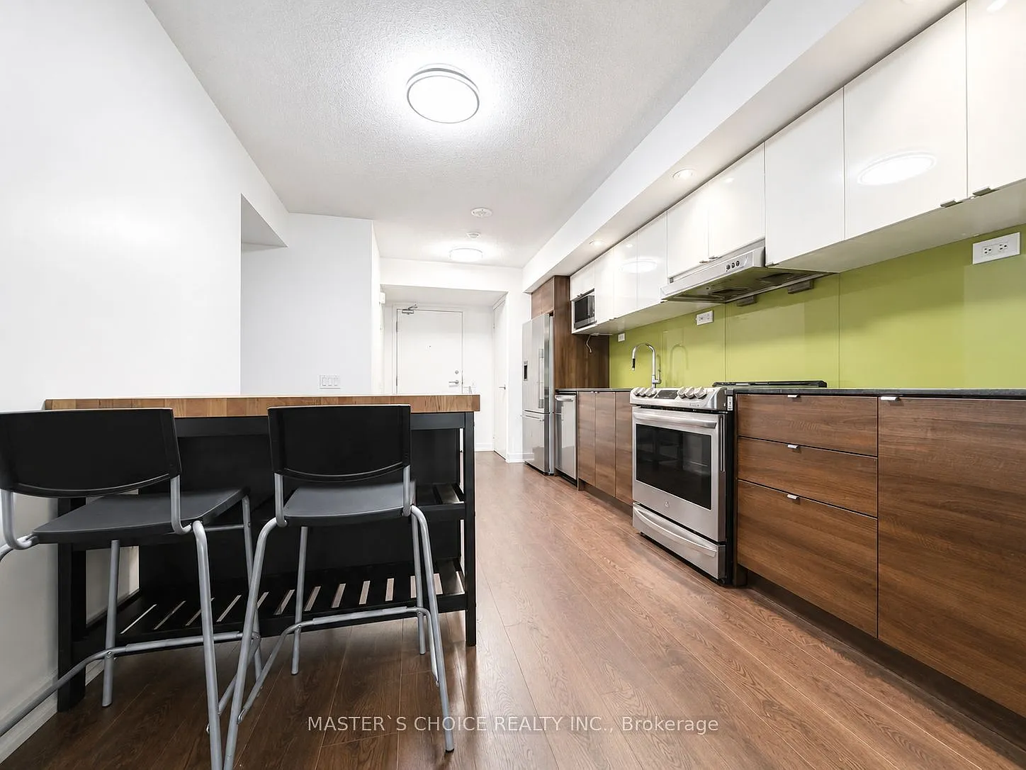 3 bed, $3,000 — Photo 3