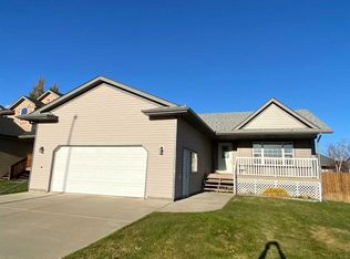 90 SW Upland Rd W, Brooks, AB T1R0P9