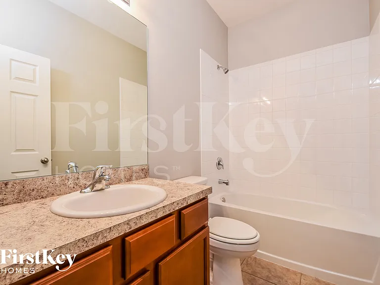 1814 SW 22nd St — Photo 15