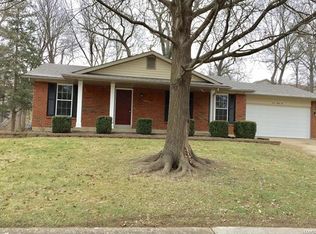 732 Magnolia Ln, Saint Peters, MO 63376