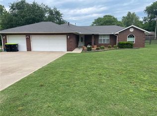 829 W Washington St, Purcell, OK 73080