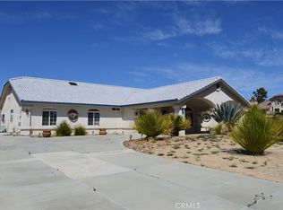 13616 Cronese Rd, Apple Valley, CA 92308