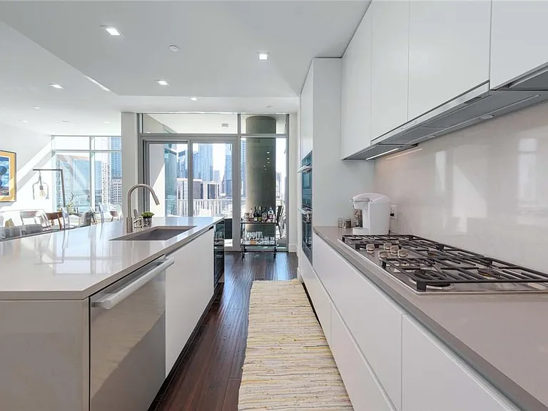 501 West Ave #1005 — Photo 3