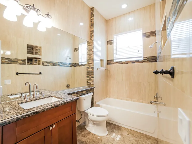 7770 Highlands Cir — Photo 15