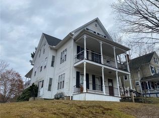 52 Ring, Putnam, CT 06260