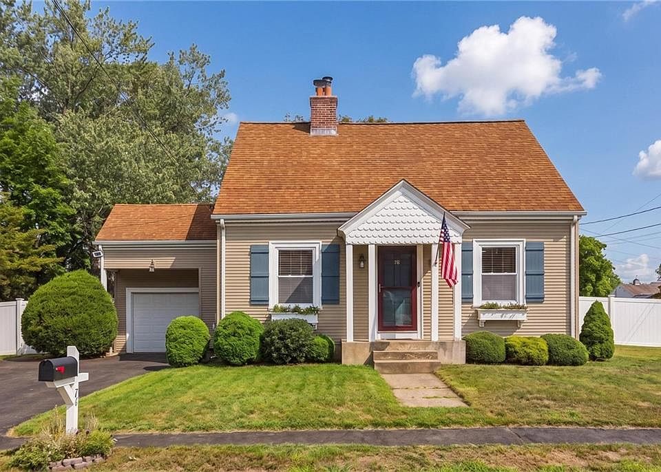 1st image of 76 George Arden Ave