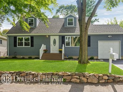 30 Rushmore St, Huntington Station, NY, 11746