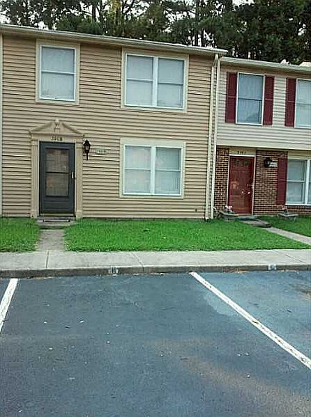 1st image of 390 Jury Ln Unit B