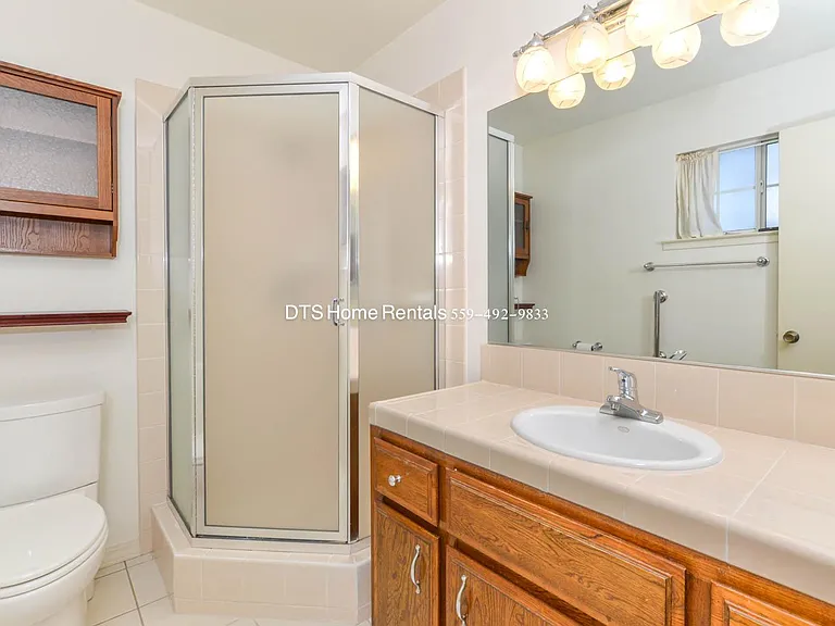 8206 N San Pablo Ave — Photo 13