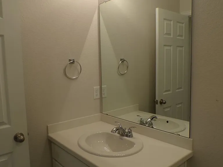 979 Oleander St — Photo 28