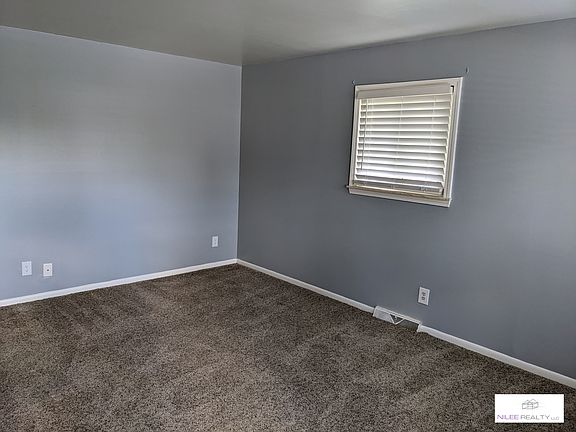 4th image of 55 Burbank Ave APT 5