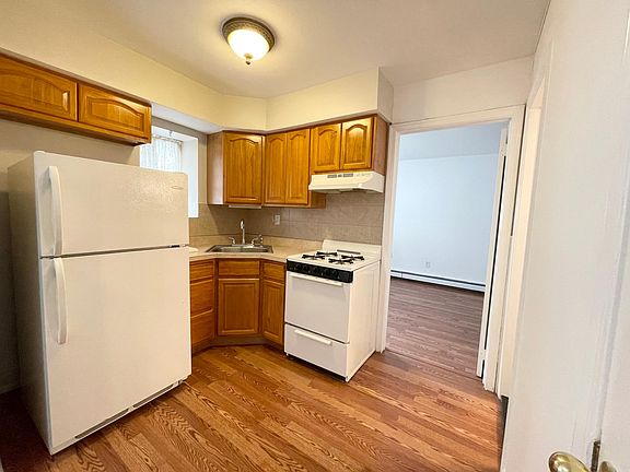 2nd image of 29 Corona Ave Floor 1