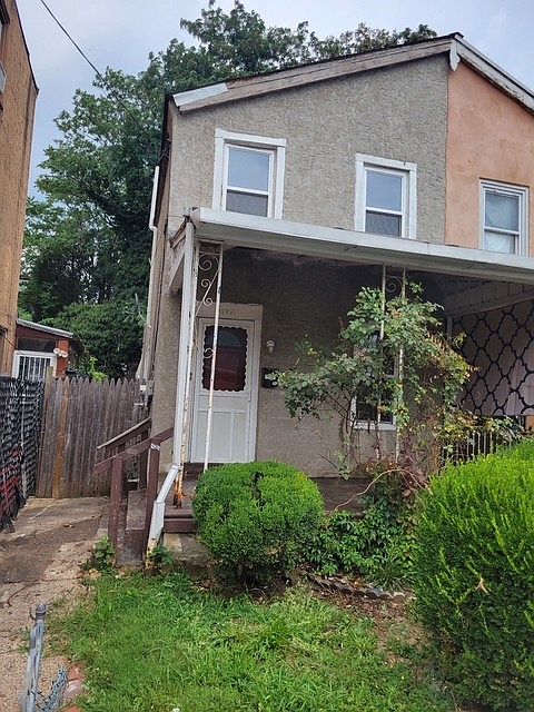 1st image of 4744 Penn St