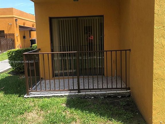 4th image of 546 NW 114th Ave APT 104