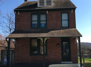 33 W Walnut St, Marietta, PA 17547