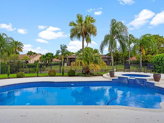 3rd image of 8412 NW 52nd Pl