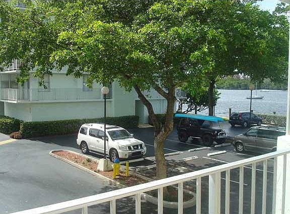 5th image of 16565 NE 26th Ave #3W