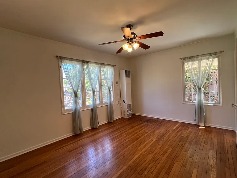 1171 Huntington Dr #D — Photo 34