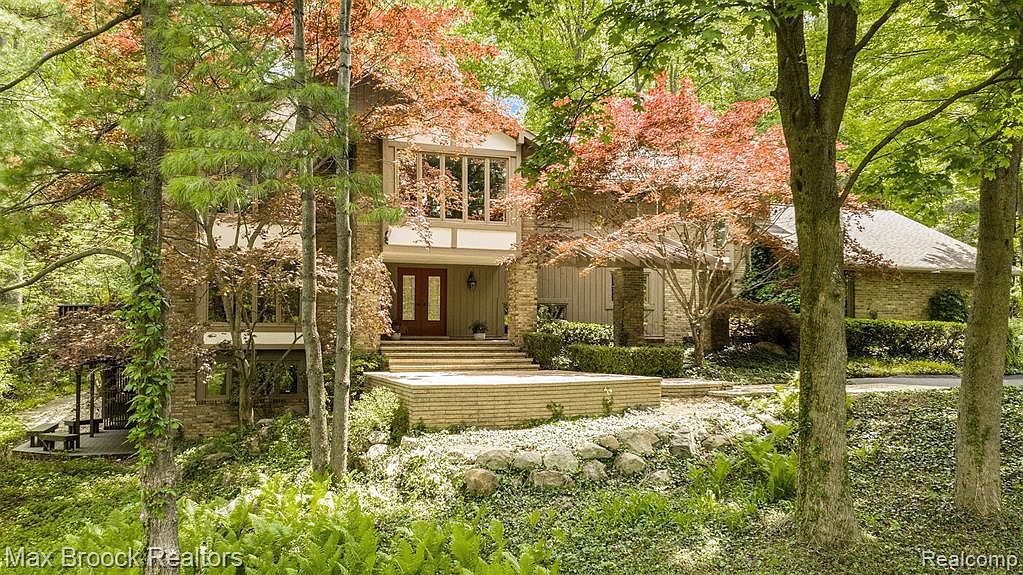 341 Pine Ridge Dr Bloomfield Hills Mi 404 Mls Zillow