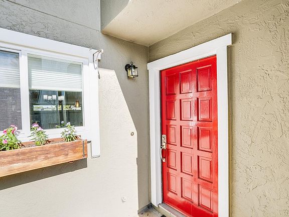3rd image of 735 Aries Ln