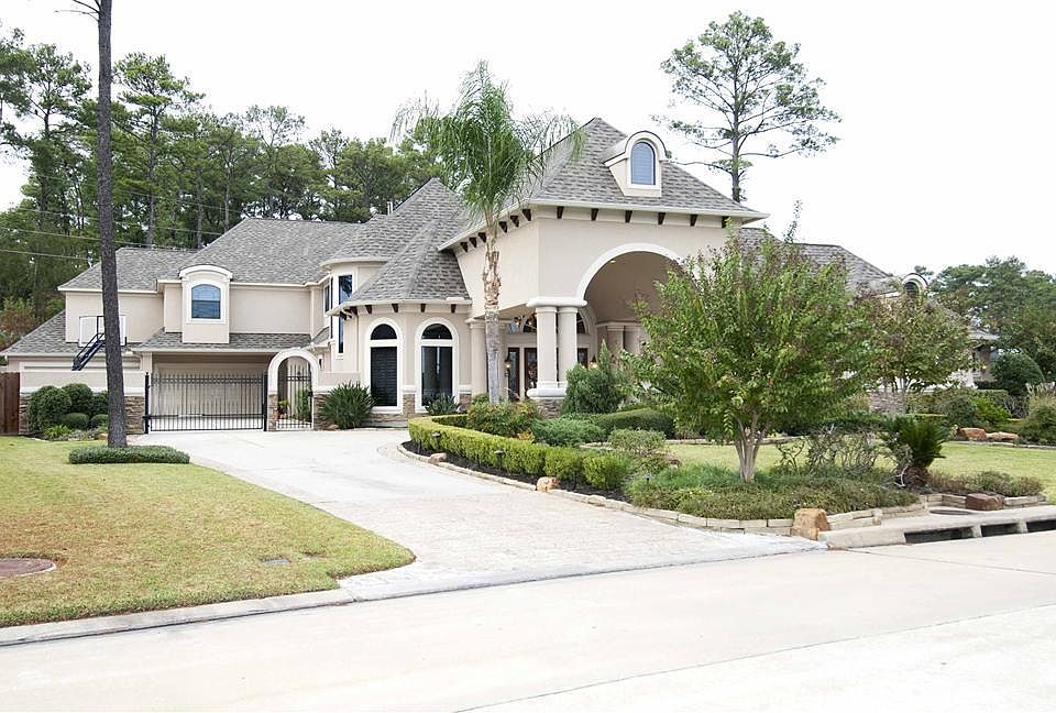 1st image of 13923 Maple Cliff Ln