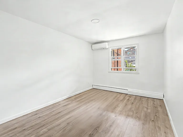 E 68th St — Photo 5