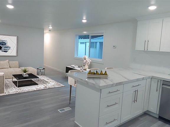 3rd image of 1316 91st Avenue SE #52