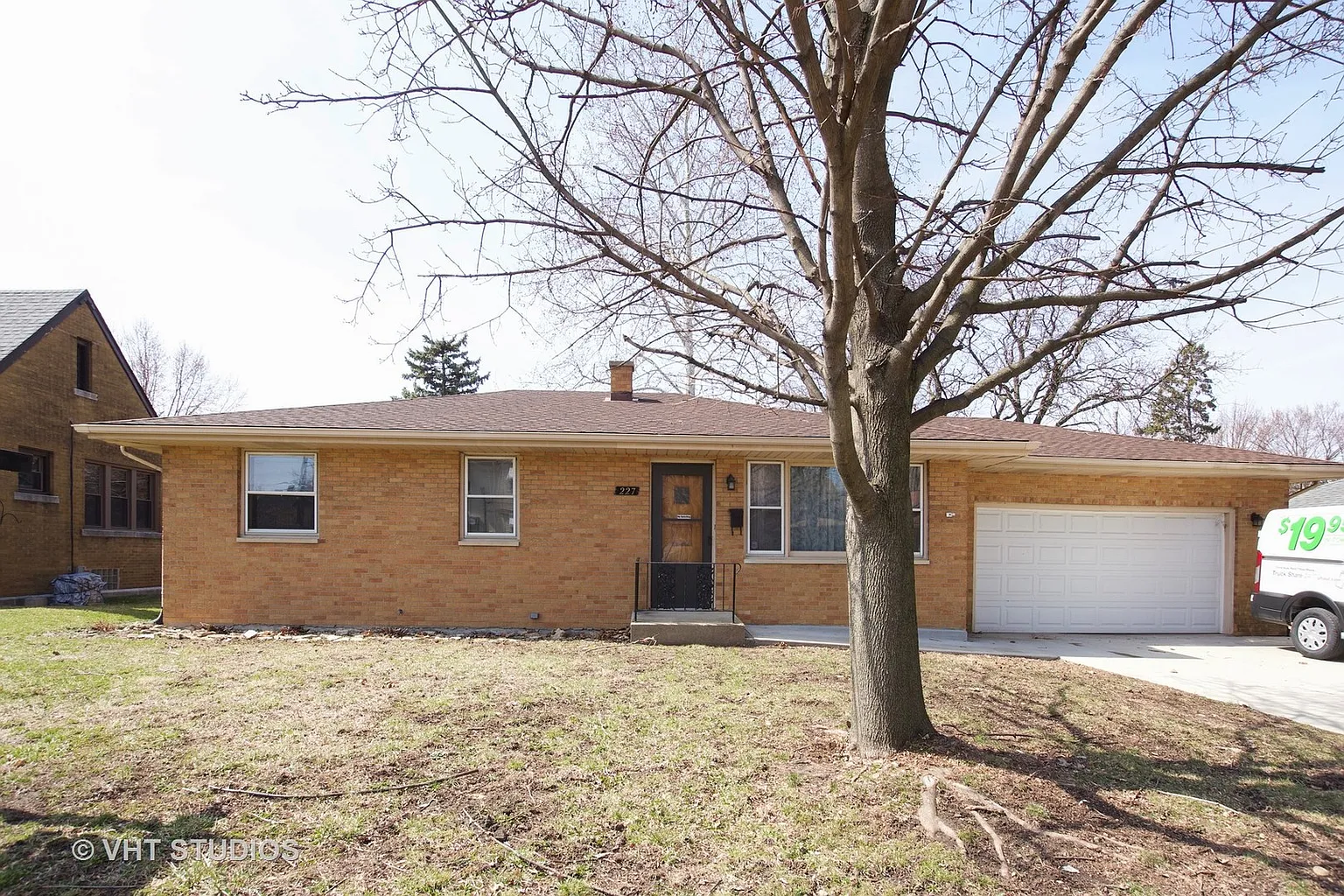 227 S Raynor Ave photo 1
